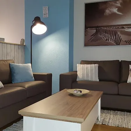 Casa Desi & Nikki Apartment *